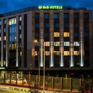 Hotel East, Varšava